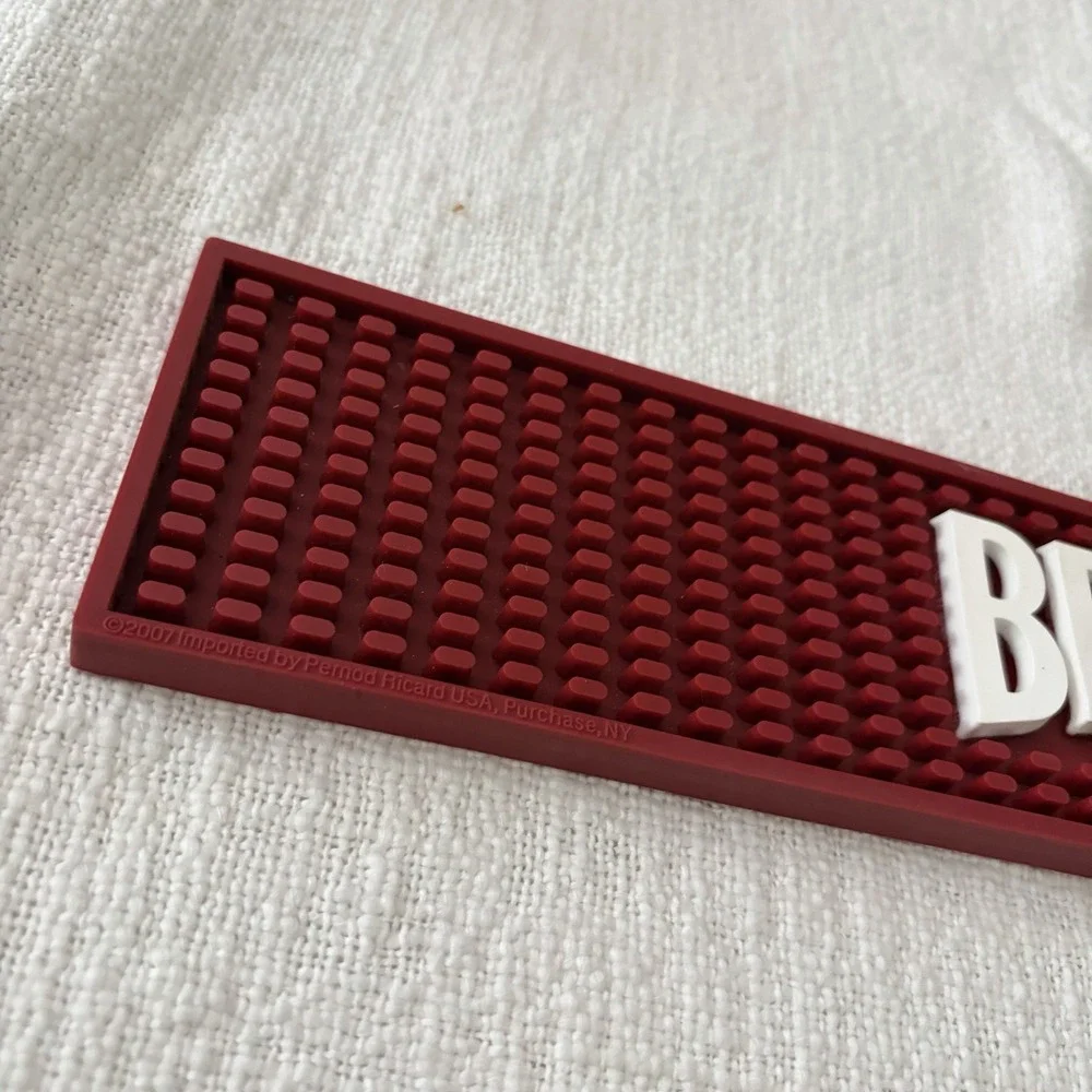 A RUBBER  BEEFEATER BAR MAT Vodka EUC Cocktail Bar‎ Cart Party Hostess